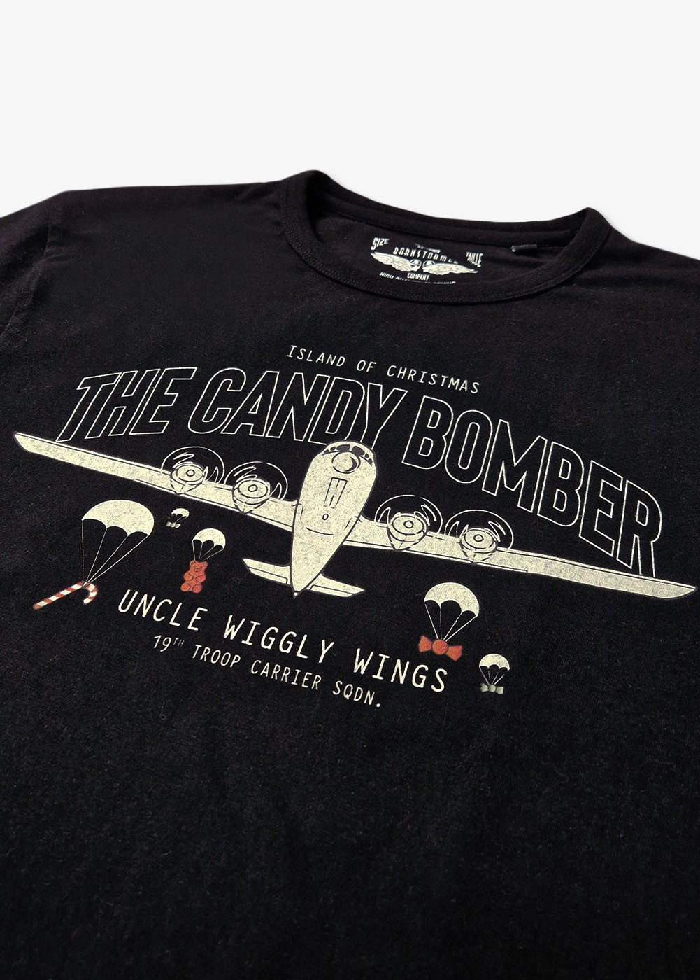 T-shirt femme "The Candy Bomber" Noir - Noël 2024 | Barnstormer