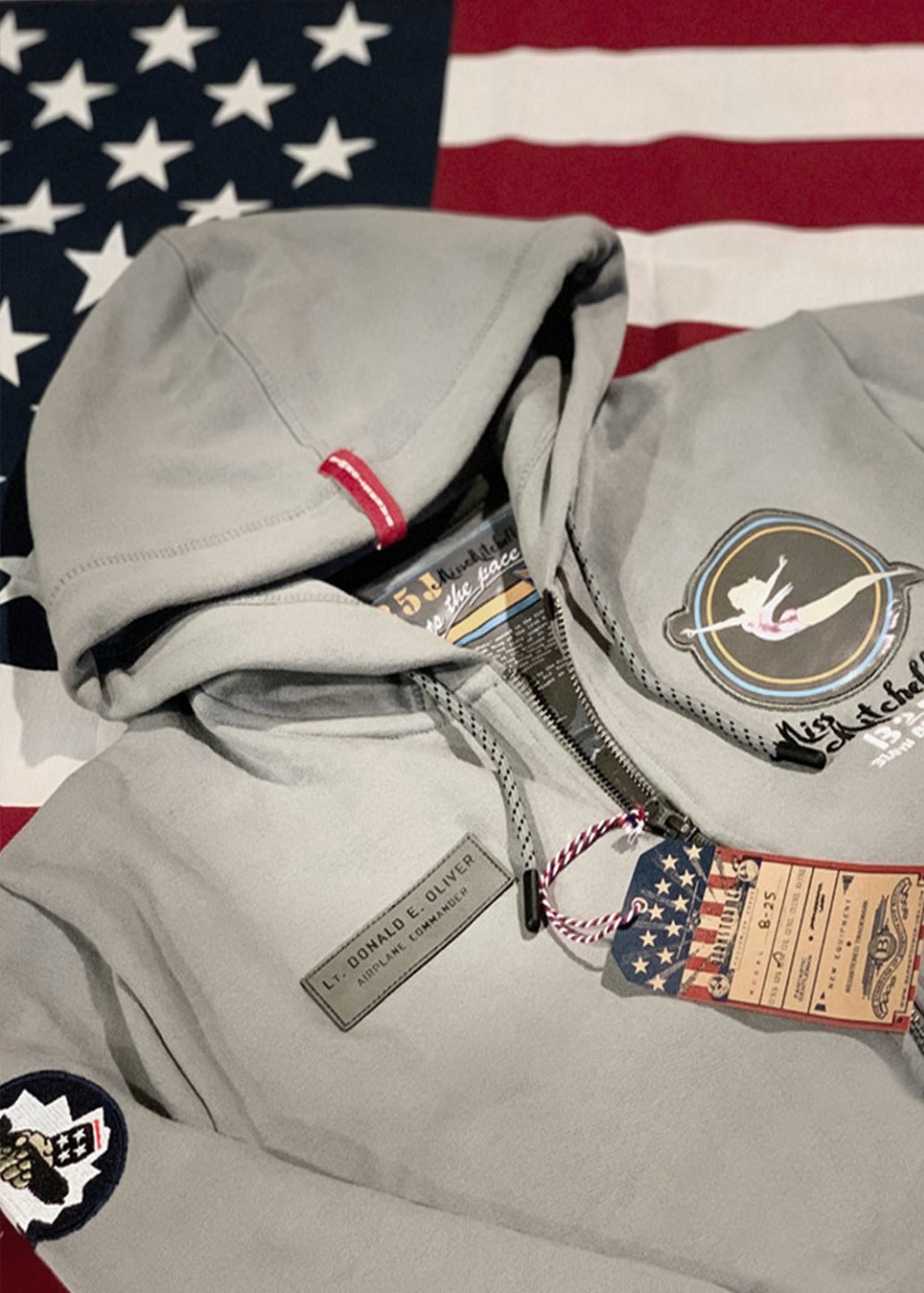 "B-25 Miss Mitchell" women's hoodie | Barnstormer