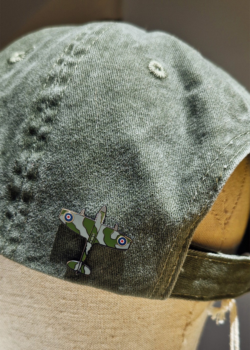 Pins "Spitfire" | Barnstormer